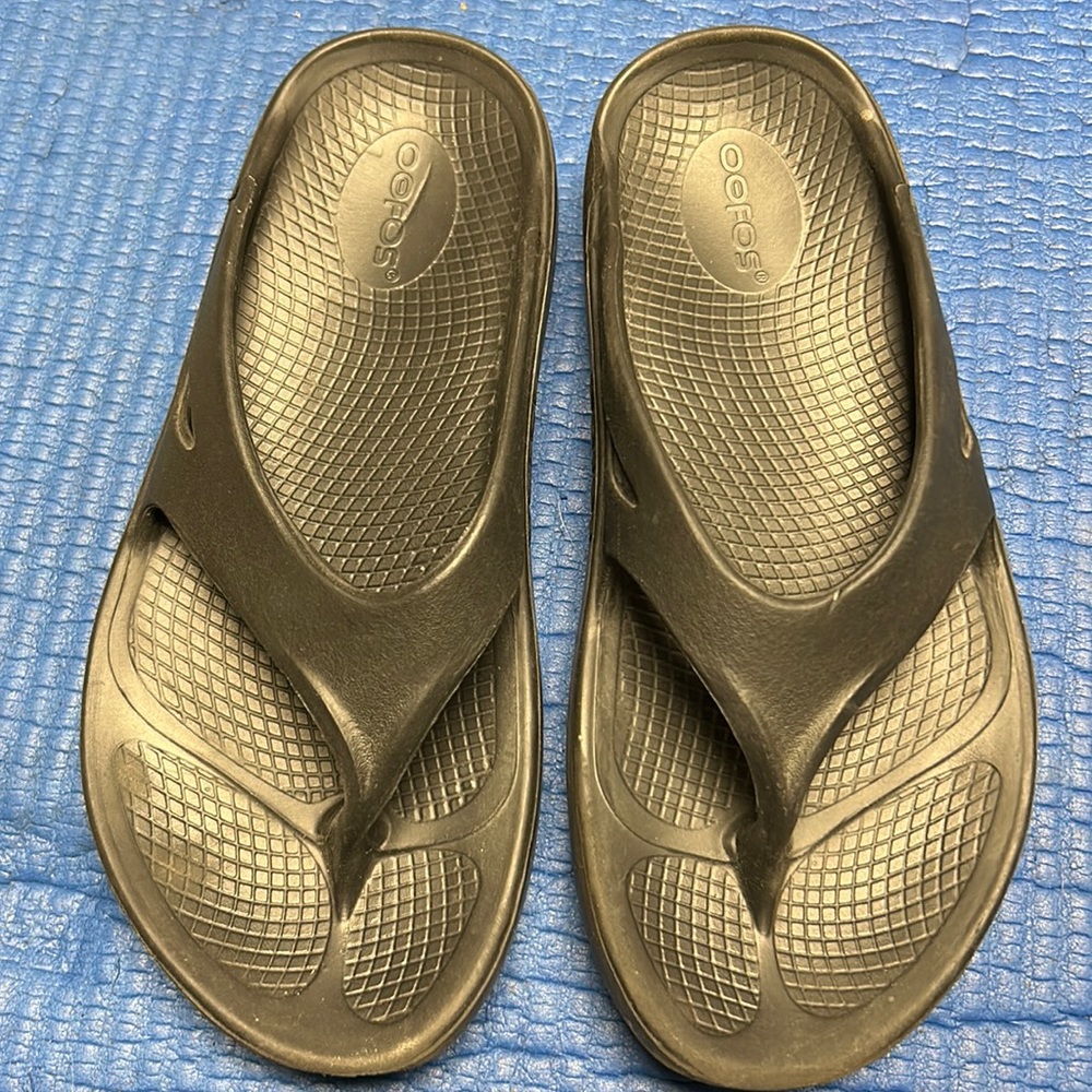 Oofos sandals